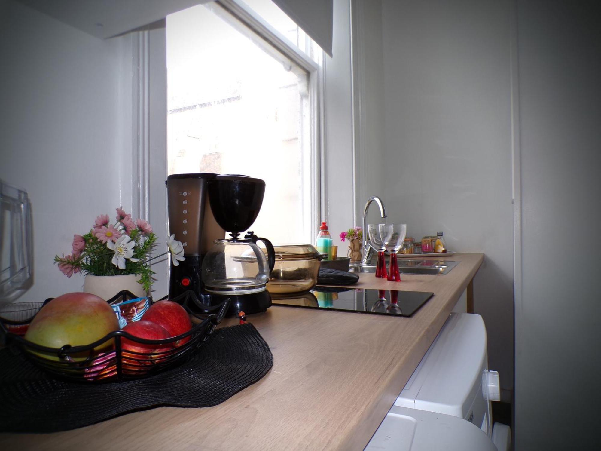 Apartmentsleeps4-west Kensington-petsok-parking Apartment *